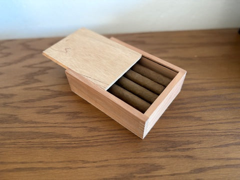 Caja Cedro Rojo Bisagra - White Label Puros